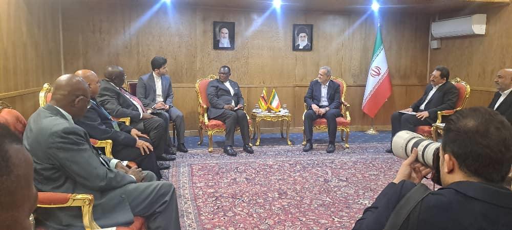The Iranian President and the Vice President of Zimbabwe Agree to Expand Bilateral Cooperation Focusing on Enhancing Private Sector Cooperation for Economic Development